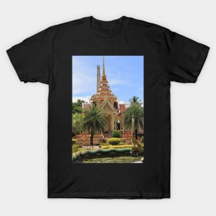 Temple in Wat Chalong, Phuket, Thailand T-Shirt